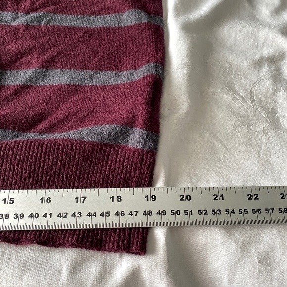 Calvin Klein Jeans Women's Burgundy Striped Turtleneck Sweater Size‎ X-Large - Picture 12 of 13